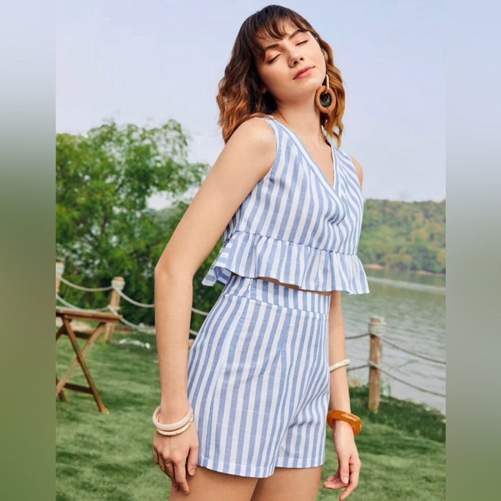 Blue Striped Ruffle Crop Tank & Shorts Set - Picture 2 of 9